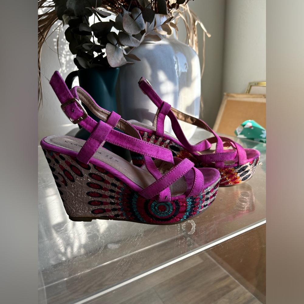 Italian Kharisma Wedges